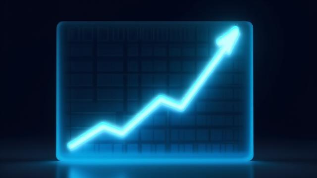 Dynamic graph showing a significant increase in Mac performance before and after optimization.